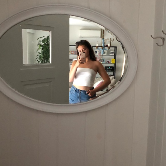 Meet your Posher, Jessica - Picture 3 of 5